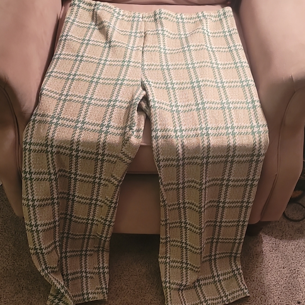 Vintage 1970's Plaid Men's Pants - Green and Tan Khakis Lightweight Golf Style